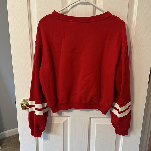 H&M Cropped Sweathshirt - Picture 2 of 2